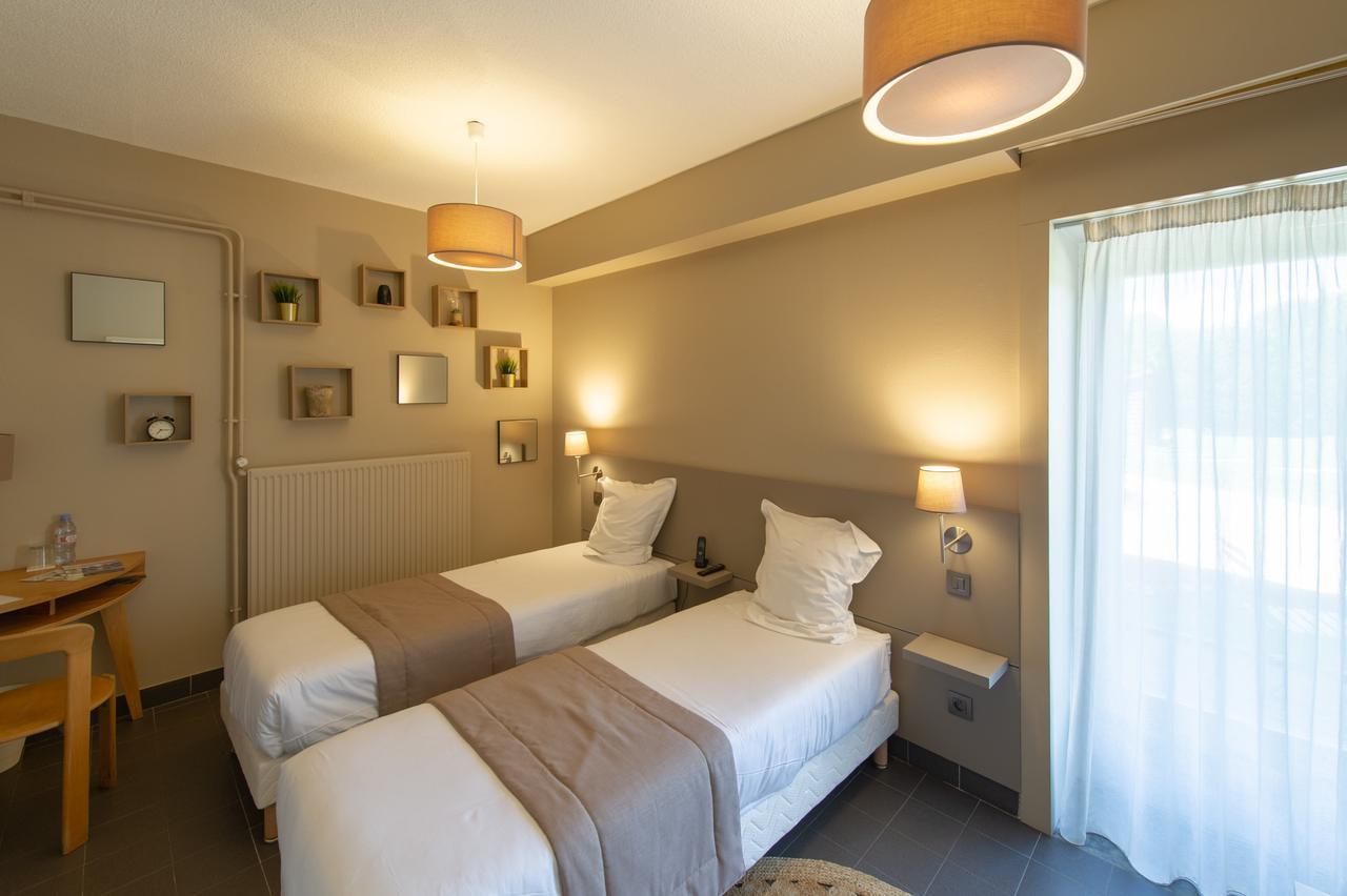 La Sorelle Hotel Golf Et Restaurant Villette-sur-Ain Exterior foto